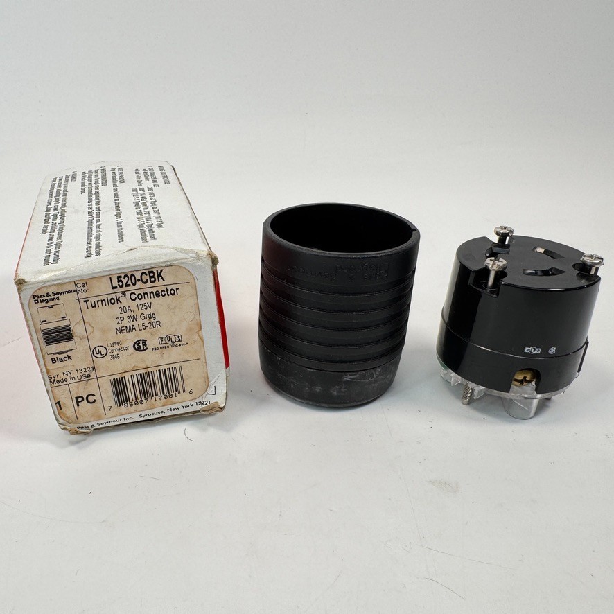 Legrand Pass & Seymour L520-CBK Turnlok Plug 20A 125V NEMA L5-20R