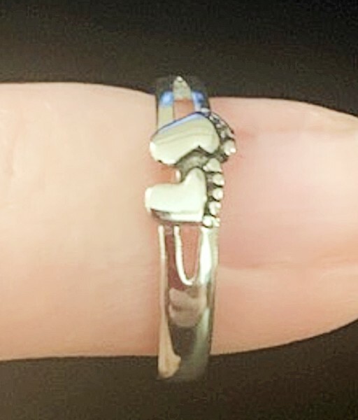 Silver Toe Ring or Mid Ring - Foot Print Pattern