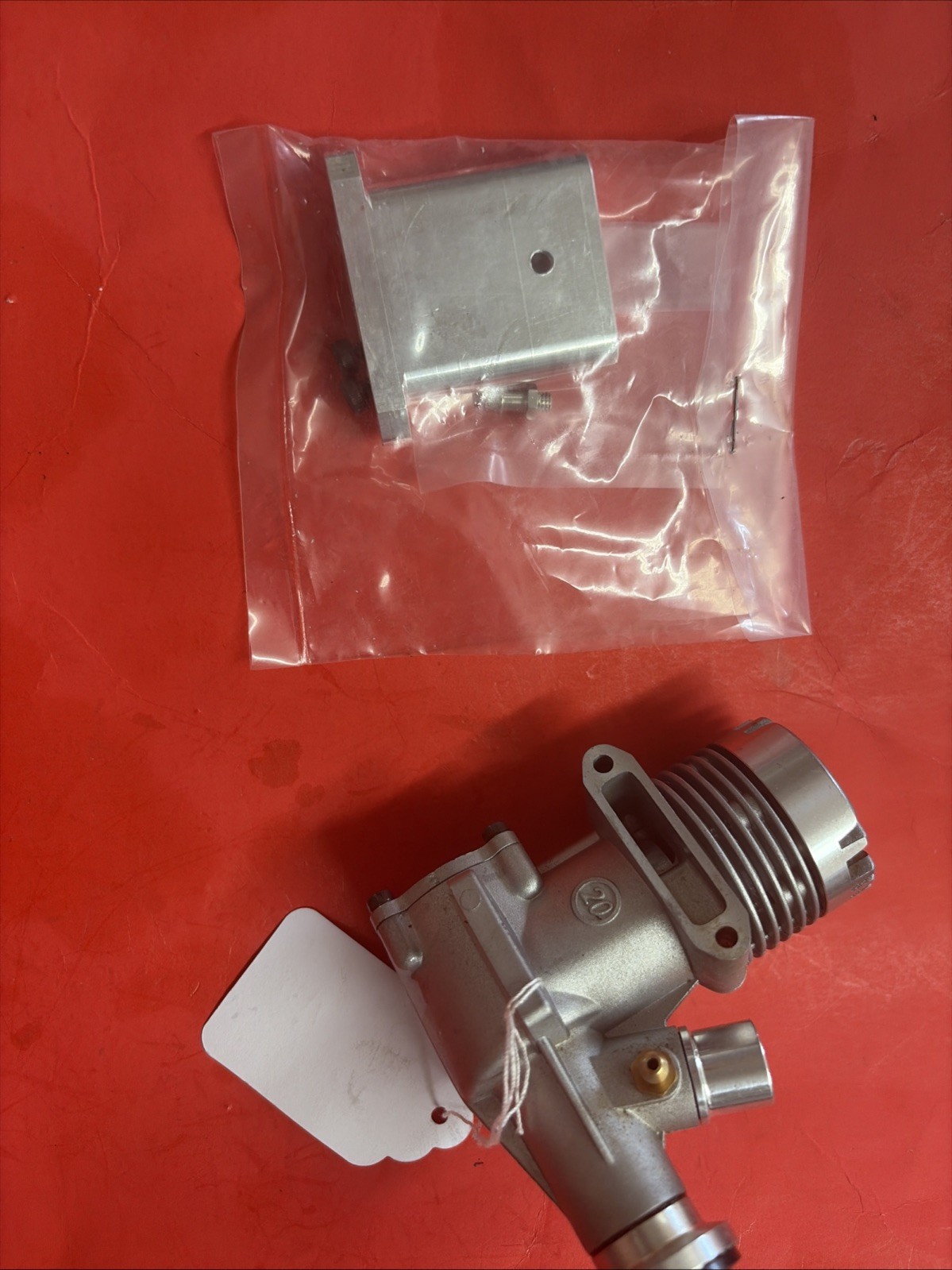 OS 20 FP ABN C/L ENGINE NEW NO BOX WITH T-MUFFLER WITH TAP NICE #67