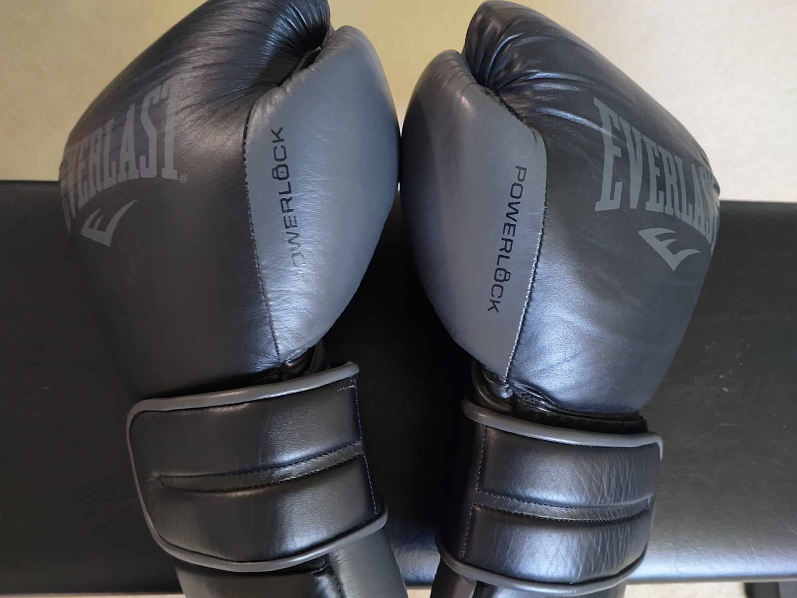 Everlast Powerlock 16 oz Boxing Gloves