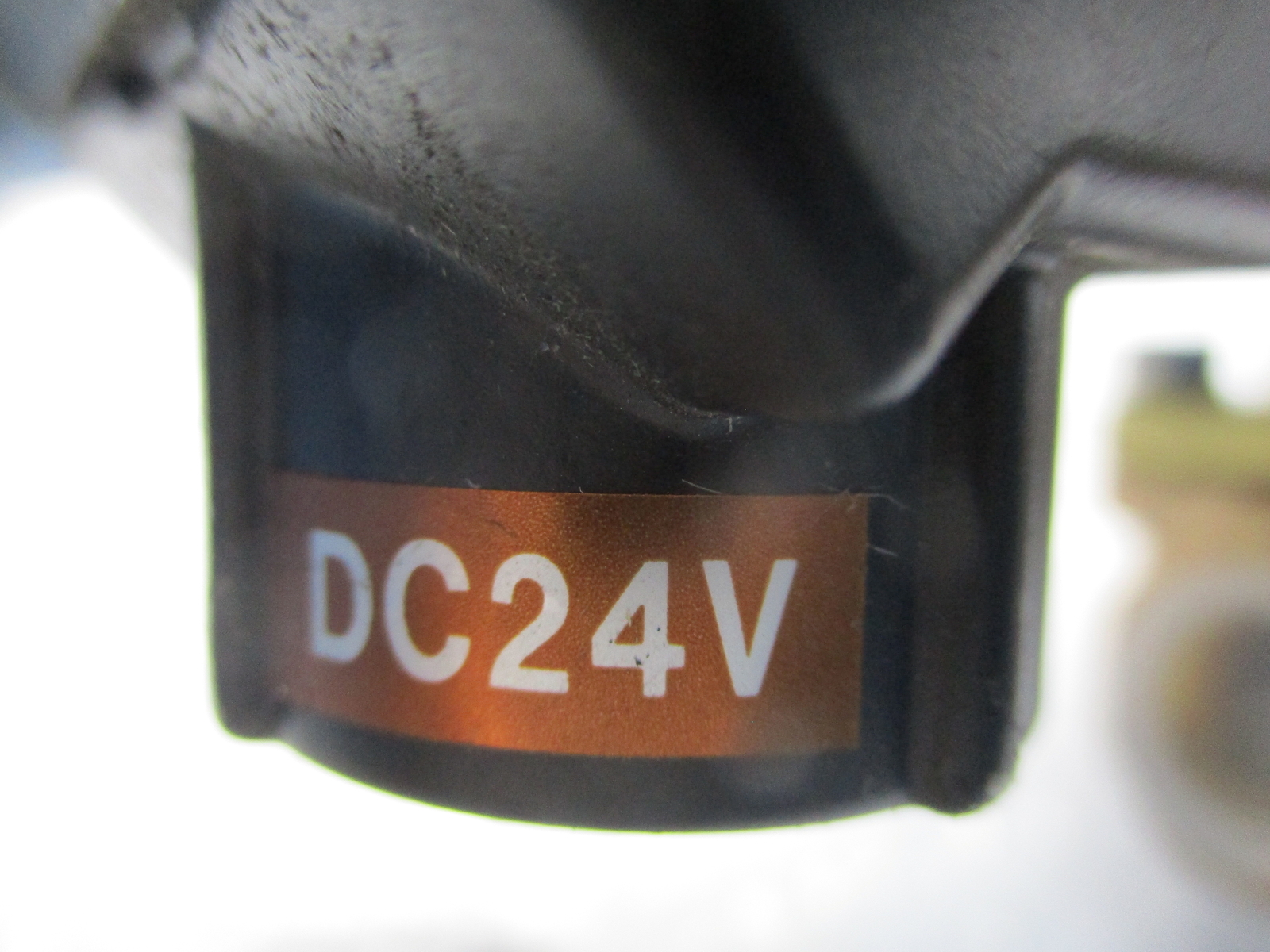 CKD ADK11-15 SOLENOID VALVE NSNP