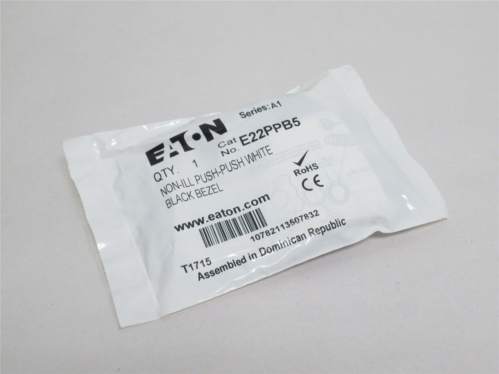 240368 New-No Box; Eaton E22PPB5 Non-Illuminated Push-Button; Actuator; White