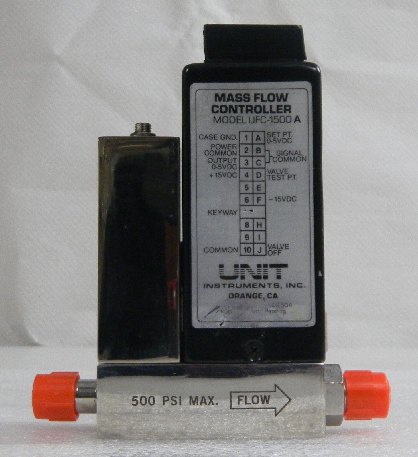 Unit UFC-1500A, Mass Flow Controller, Gas- NH3, Range- 5 SLM, 1/4" M I/O