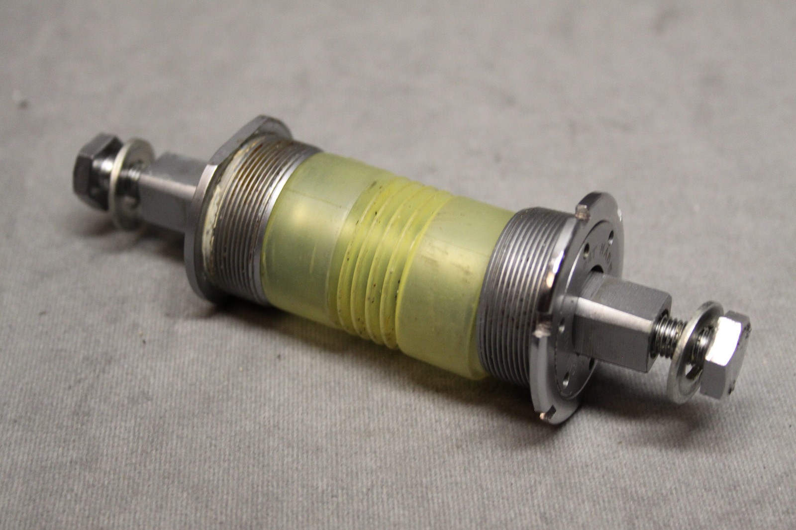 Sugino MW-68 Bottom Bracket 113mm 1.37x24T Road Vintage English BSA