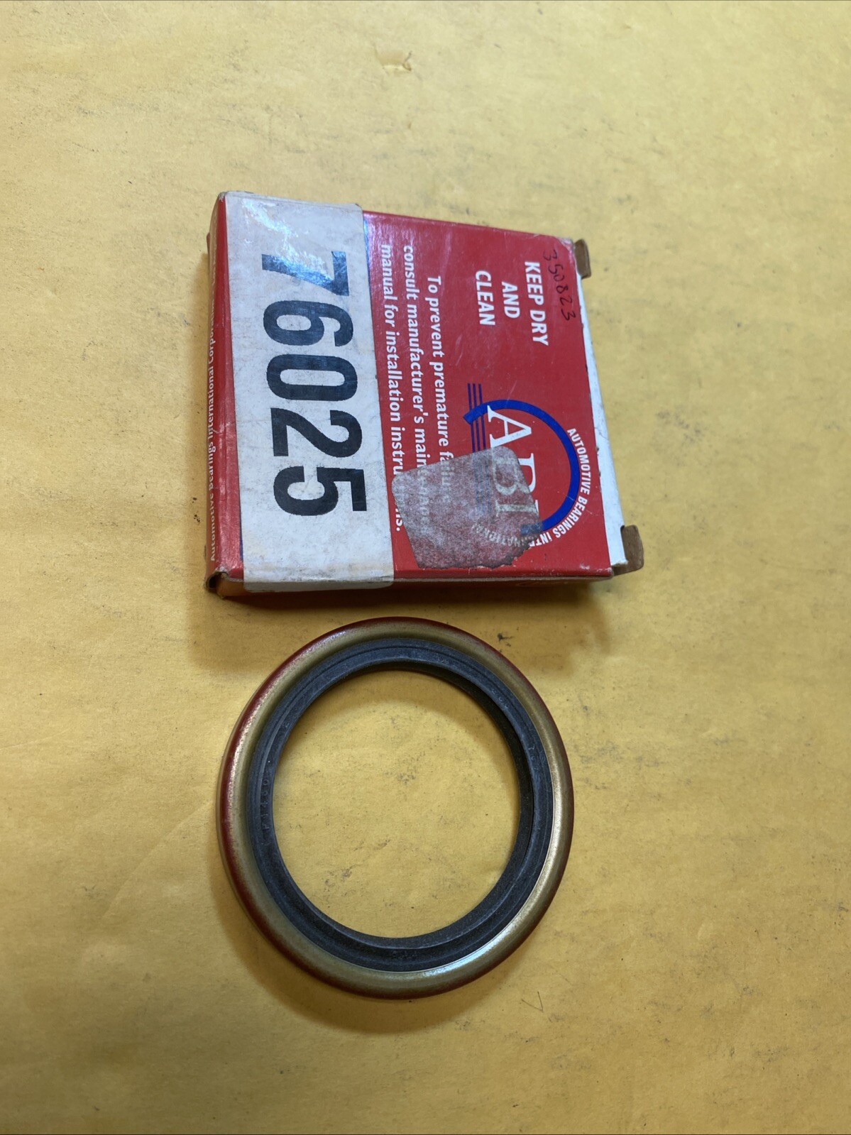 ABI 76025 Engine Crankshaft Seal! F+S!