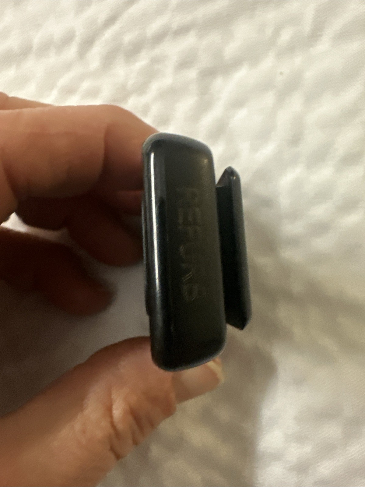 Sandisk Sansa Clip+ Clip Plus 4GB MP3 Player BUNDLE w/ USB Cable