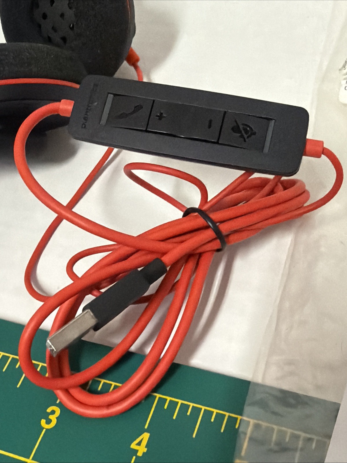 Plantronics Blackwire 3200 Series USB Headset Brand New Sealed Electronics