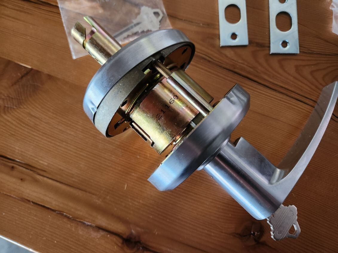 Stanley Commercial Door Hardware - Storeroom Function - F86 - GR2 Square