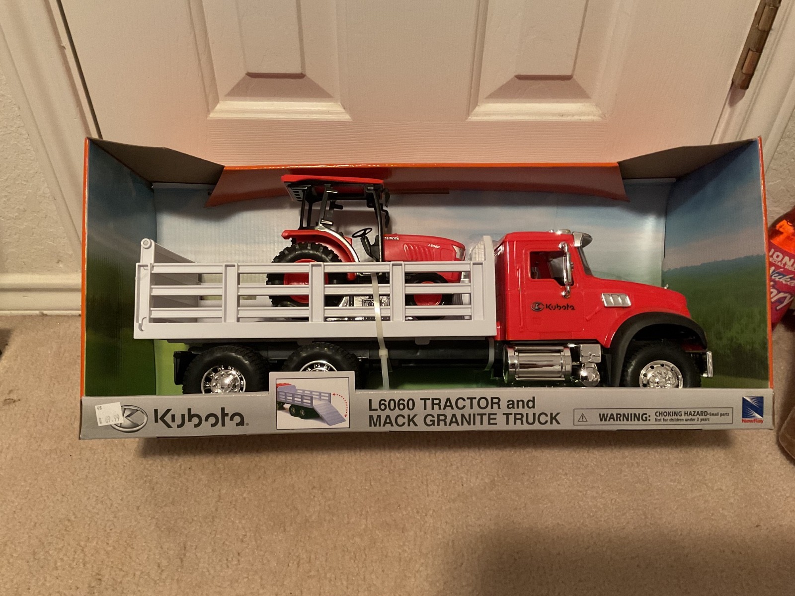 Kubota L6060 Tractor & Mack Granite Truck New In Package, New Ray