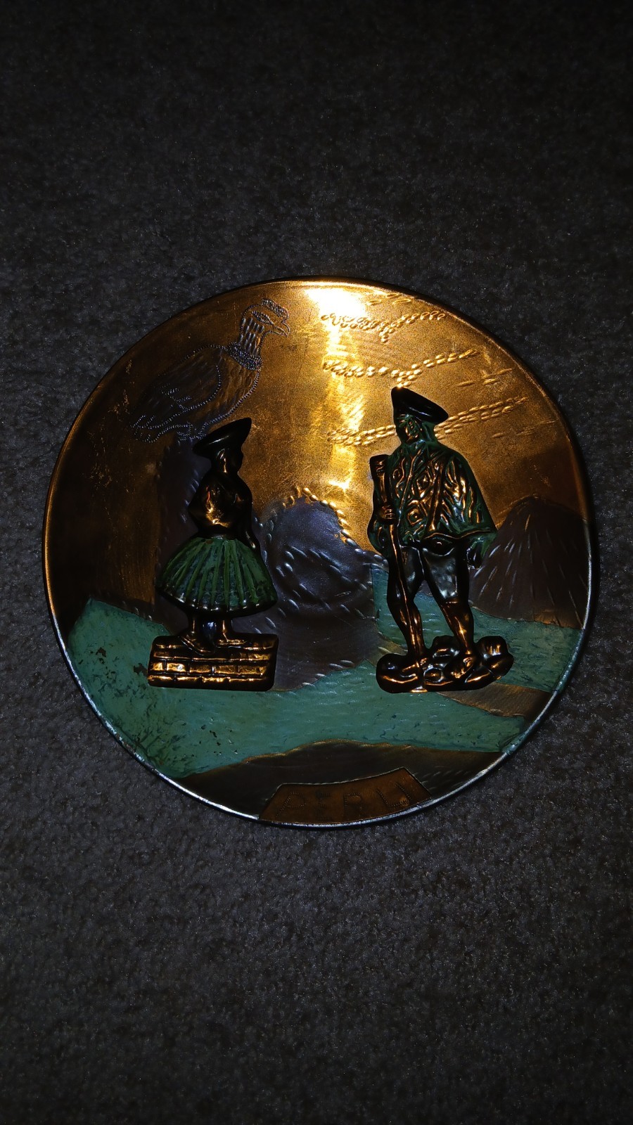 VINTAGE-PERU- DECORATIVE WALL COPPER/BRASS PLATE- 9.5"