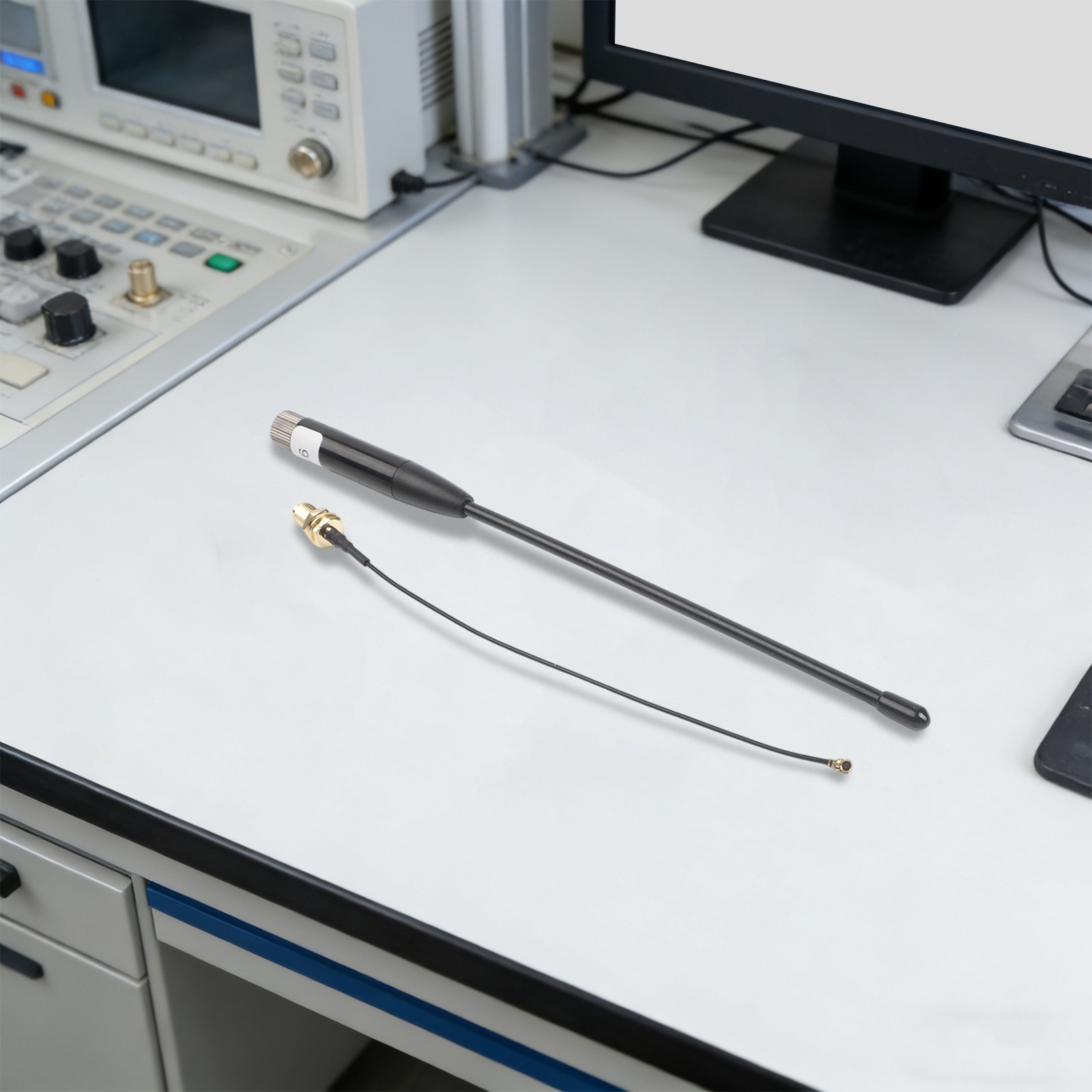 Reliable Signal Transmission 50Ω Impedance Operating Humidity 95% SWR ≤1.5