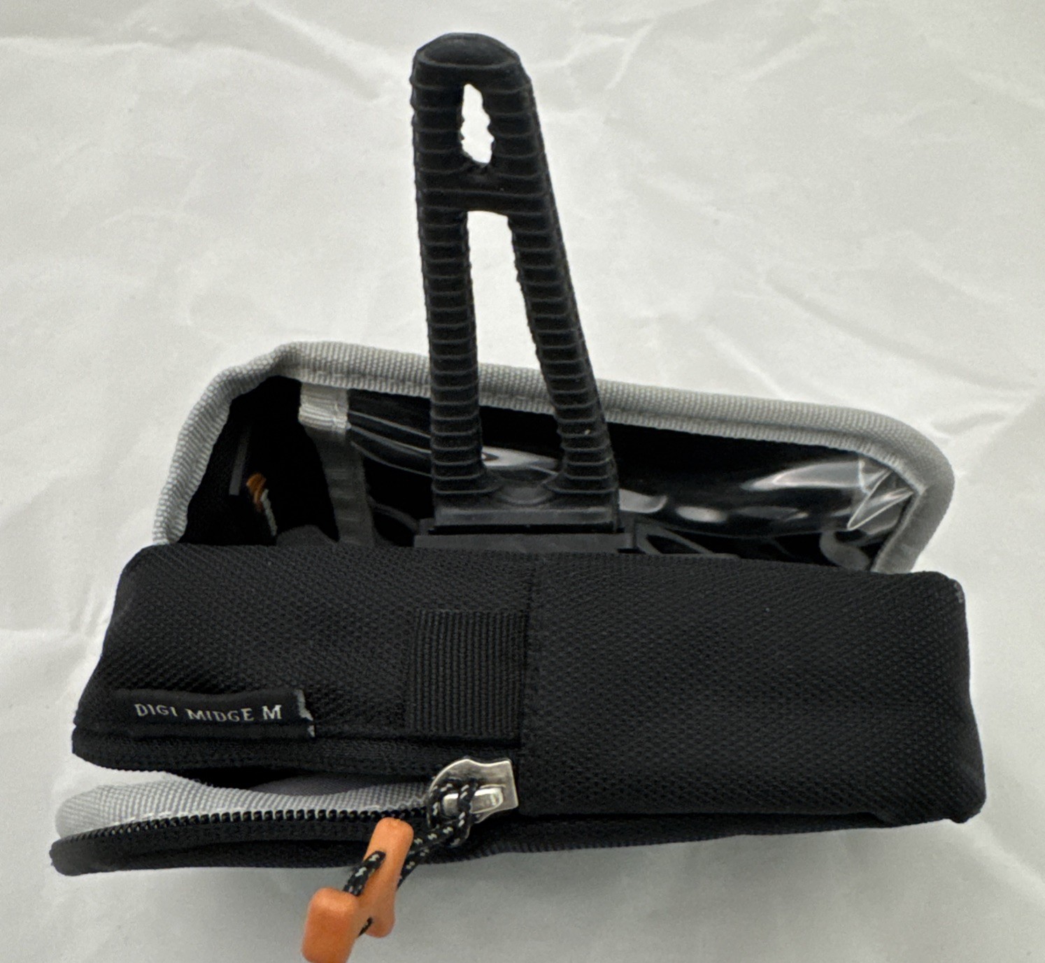 Detours Handlebar Bag Black Nylon Zip Closure Cycling