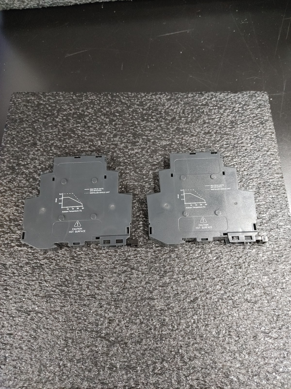 Lot of 2 SCHNEIDER ELECTRIC SSM1A16BD Solid State Relay