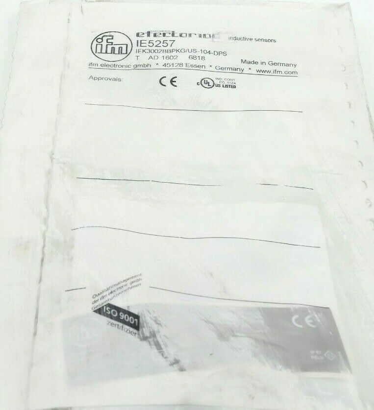 IFM IE5257 IEK3002BBPKG/US-104-DPS Proximity Switch Sensor New