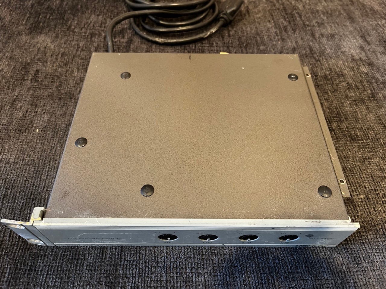 Aphex Model 120 1x4 Audio Distribution Amp Line Level Rack Unit
