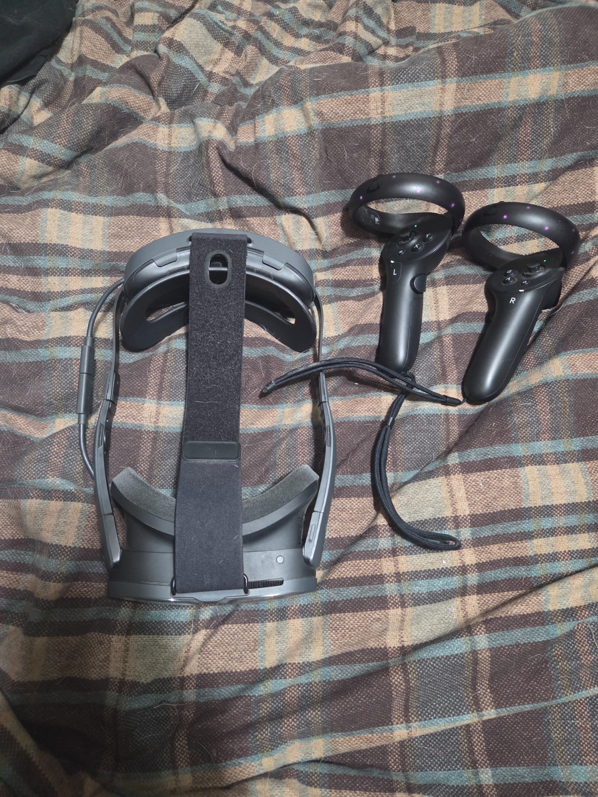 HTC Vive XR Elite w/ Deluxe Pack