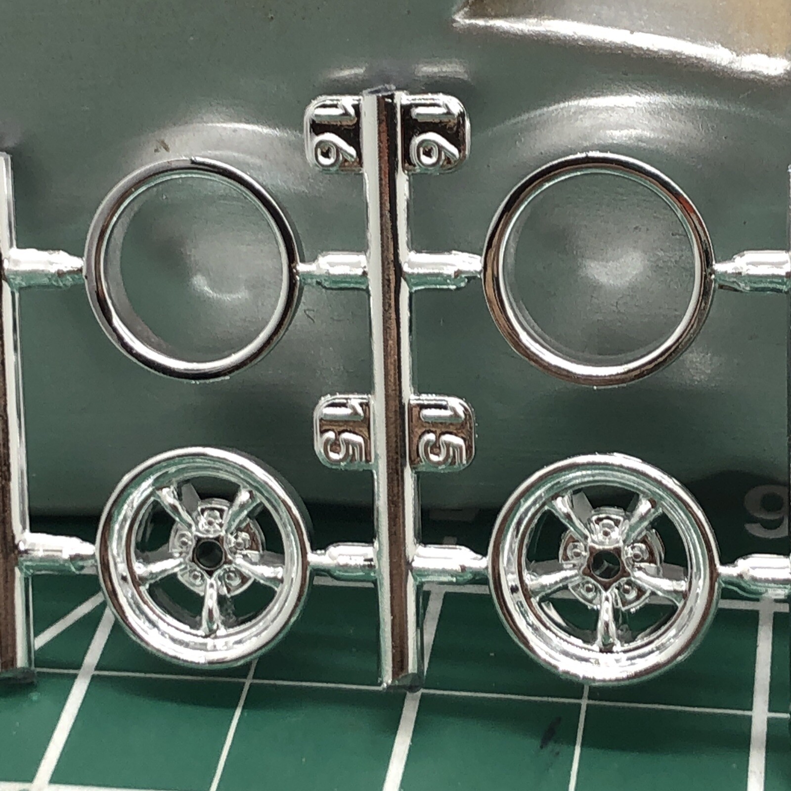 FOB 2 FRT American Torq Thrust D Wheels W Chrome Back 1/2 1/25 LBR Model Parts