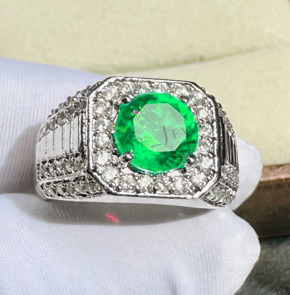 Green Emerald Gemstone Ring For Men's With 925 Sterling Silver Signet Men's Ring