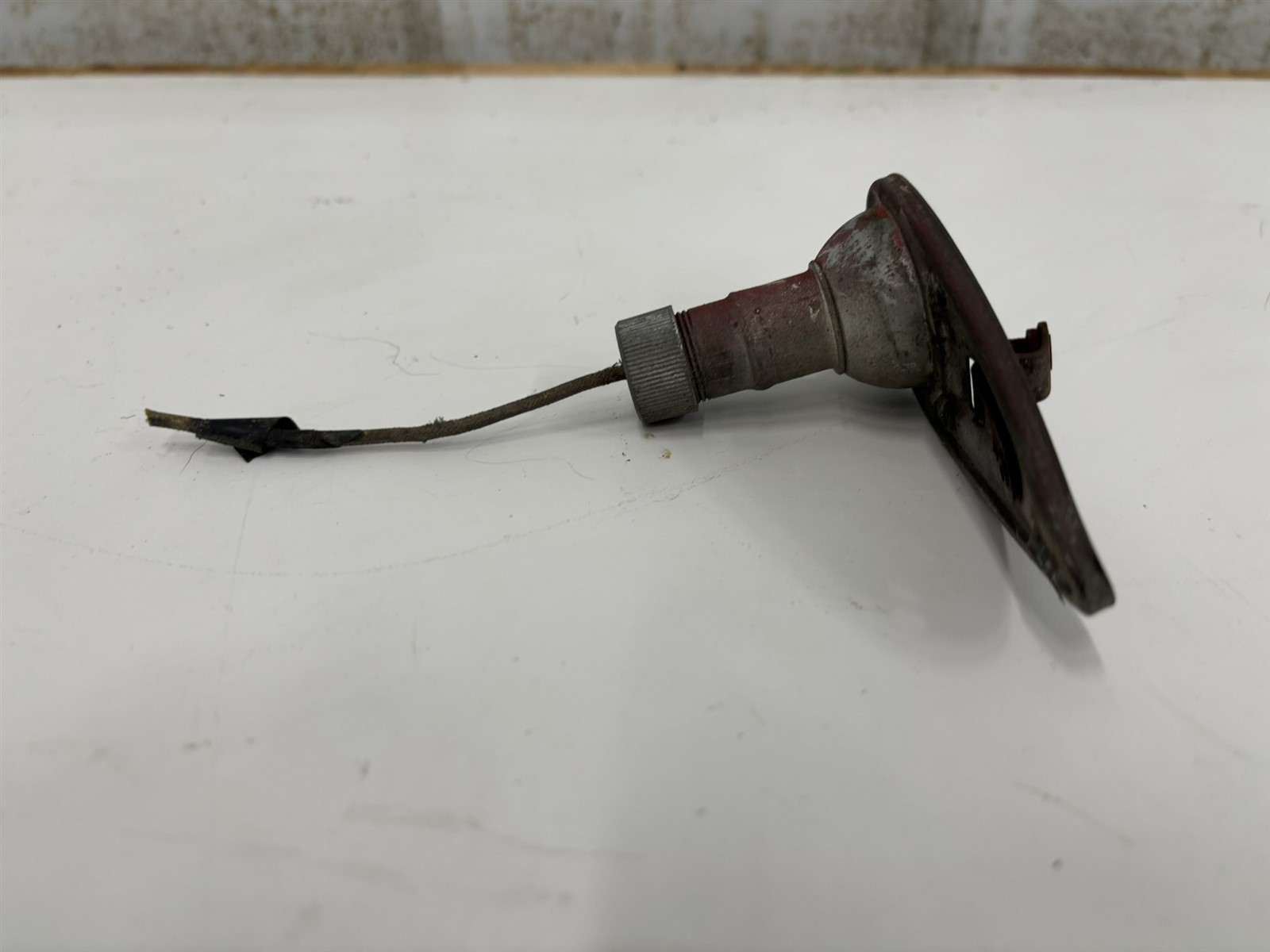 Luscombe Model 8 Grimes Model E NAV Navigation Wing Tip Light Reatiner Base