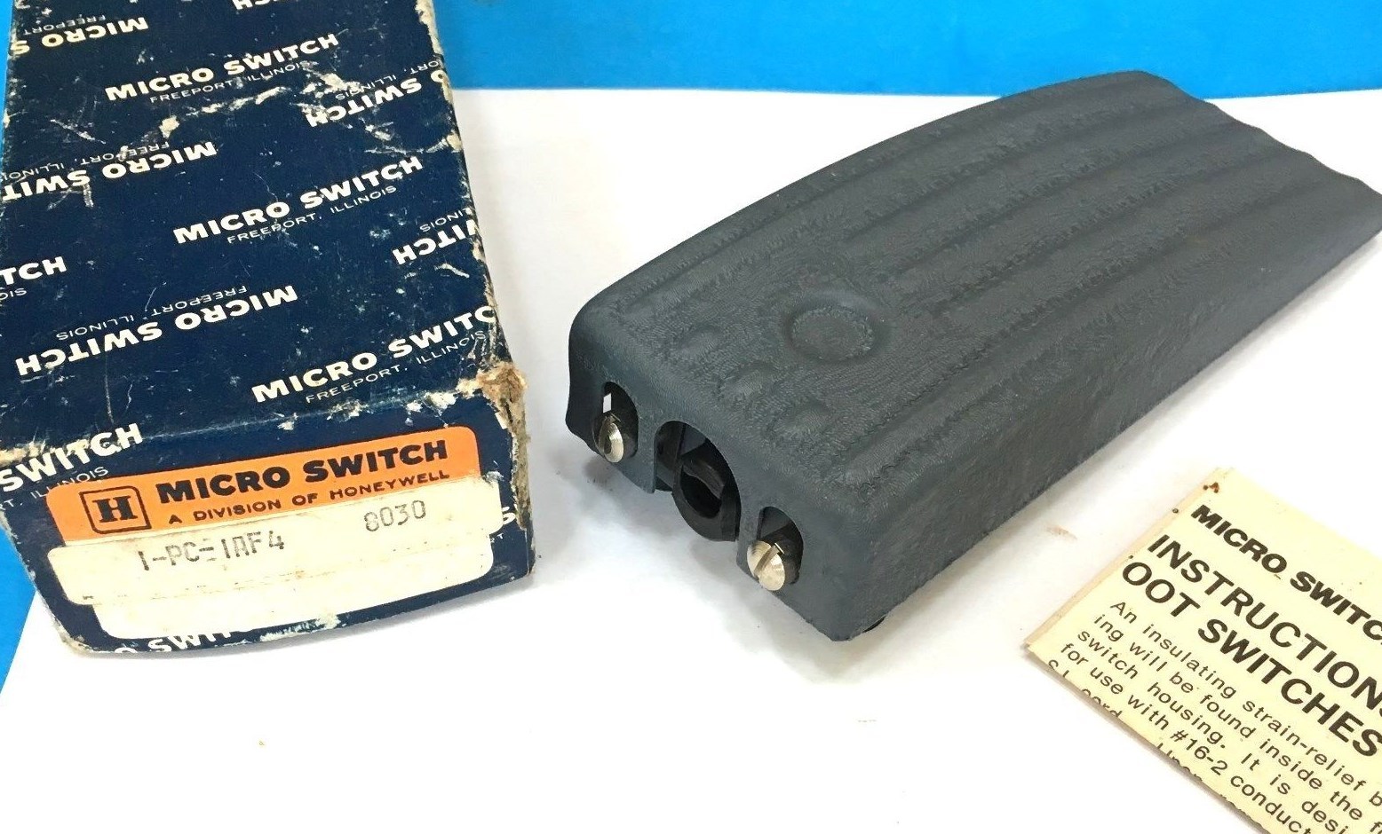 Honeywell - Micro Switch Division - Foot Pedal, Model #1AF4 - 9747 - NEW