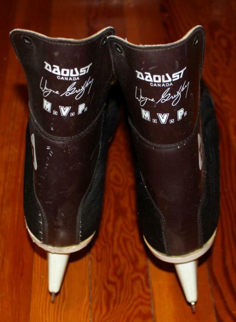Vintage 1980's Wayne Gretzky Edmonton Oilers Daoust Hockey Skates!