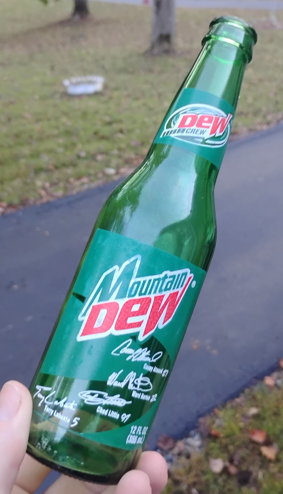Vintage 12oz MOUNTAIN DEW "DEW CREW" Soda Bottle NASCAR Racing SIGNATURES Mint