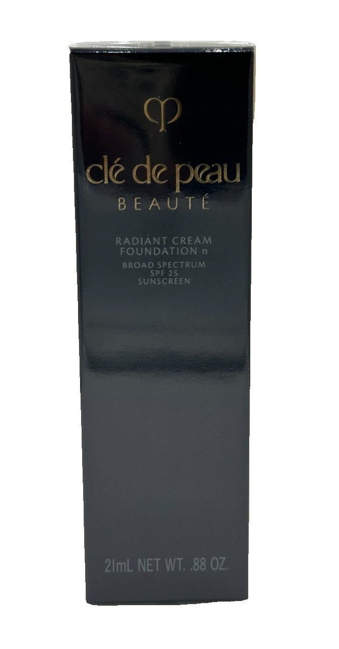 Cle De Peau Beaute Radiant Fluid Foundation Natural SPF 25  O40 ~ Sealed ~