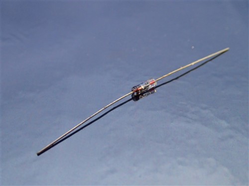 MOTOROLA 1N4103 DIODE NOS  NEW OLD STOCK