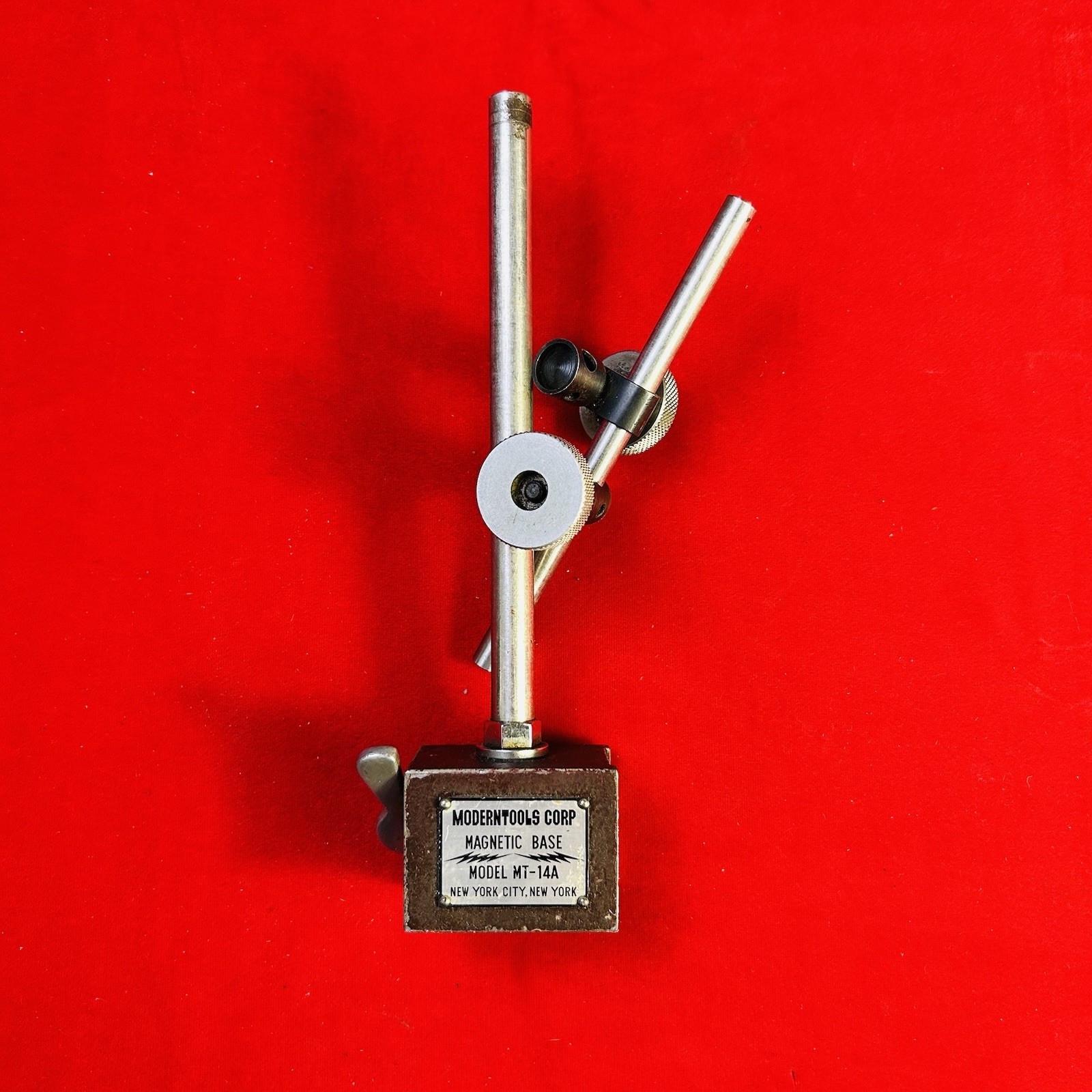 Modern Tools Corp Magnetic Base Model: MT-14A. USA MADE Machinist Tool