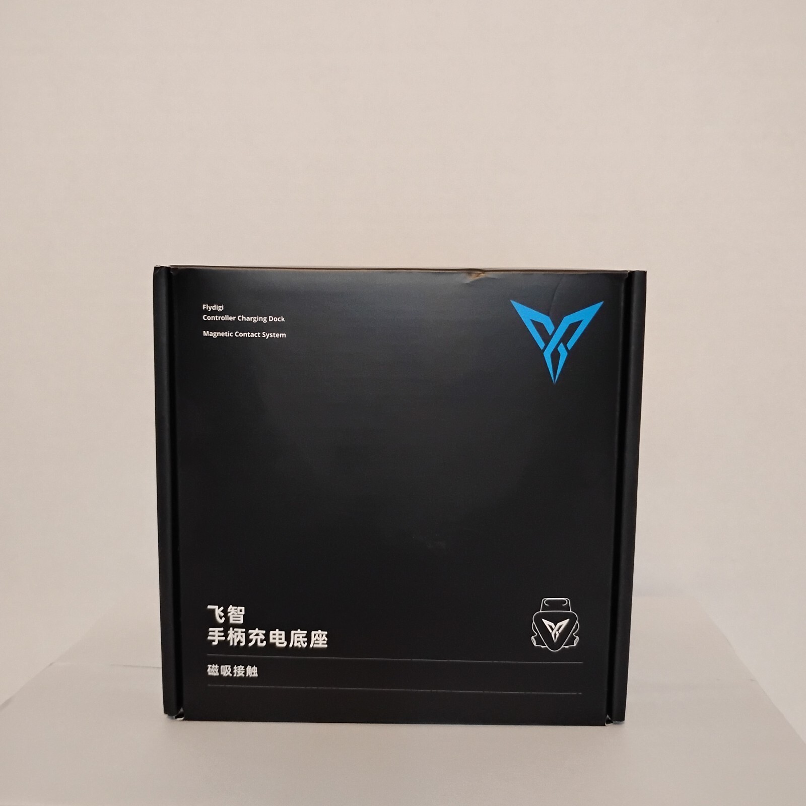 Flydigi Controller Charging Dock with Magnetic Contact System