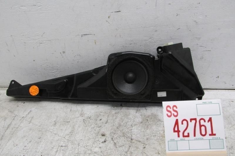 97 98 99 00 BMW 528i SEDAN LEFT DRIVER FRONT DOOR AUDIO SPEAKER OEM housing