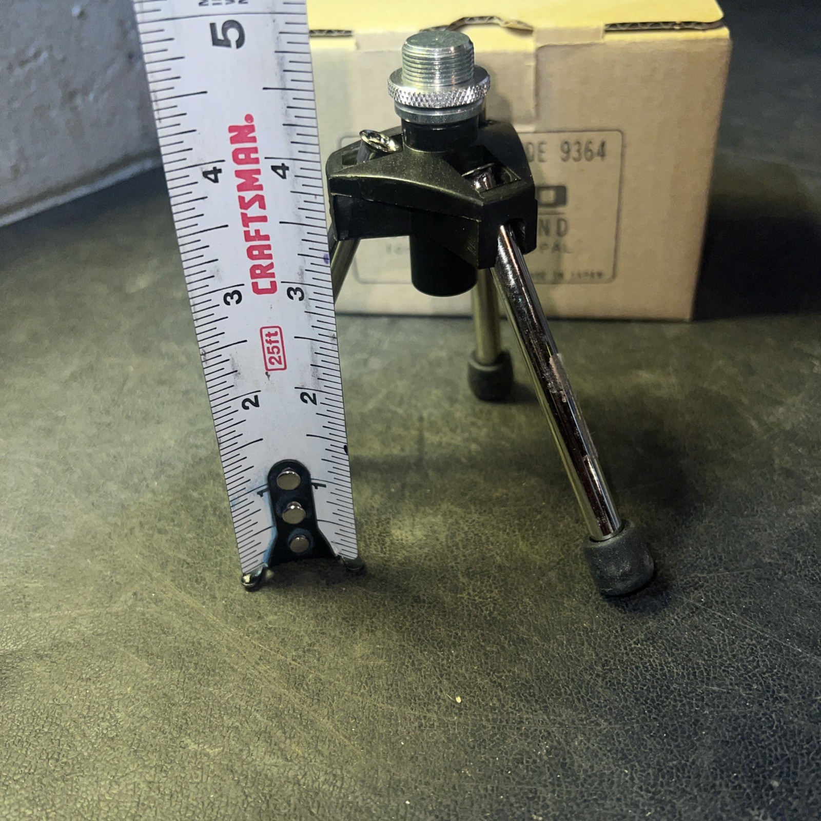 Elmo Camera Stand For DT-50/DT-55PAL
