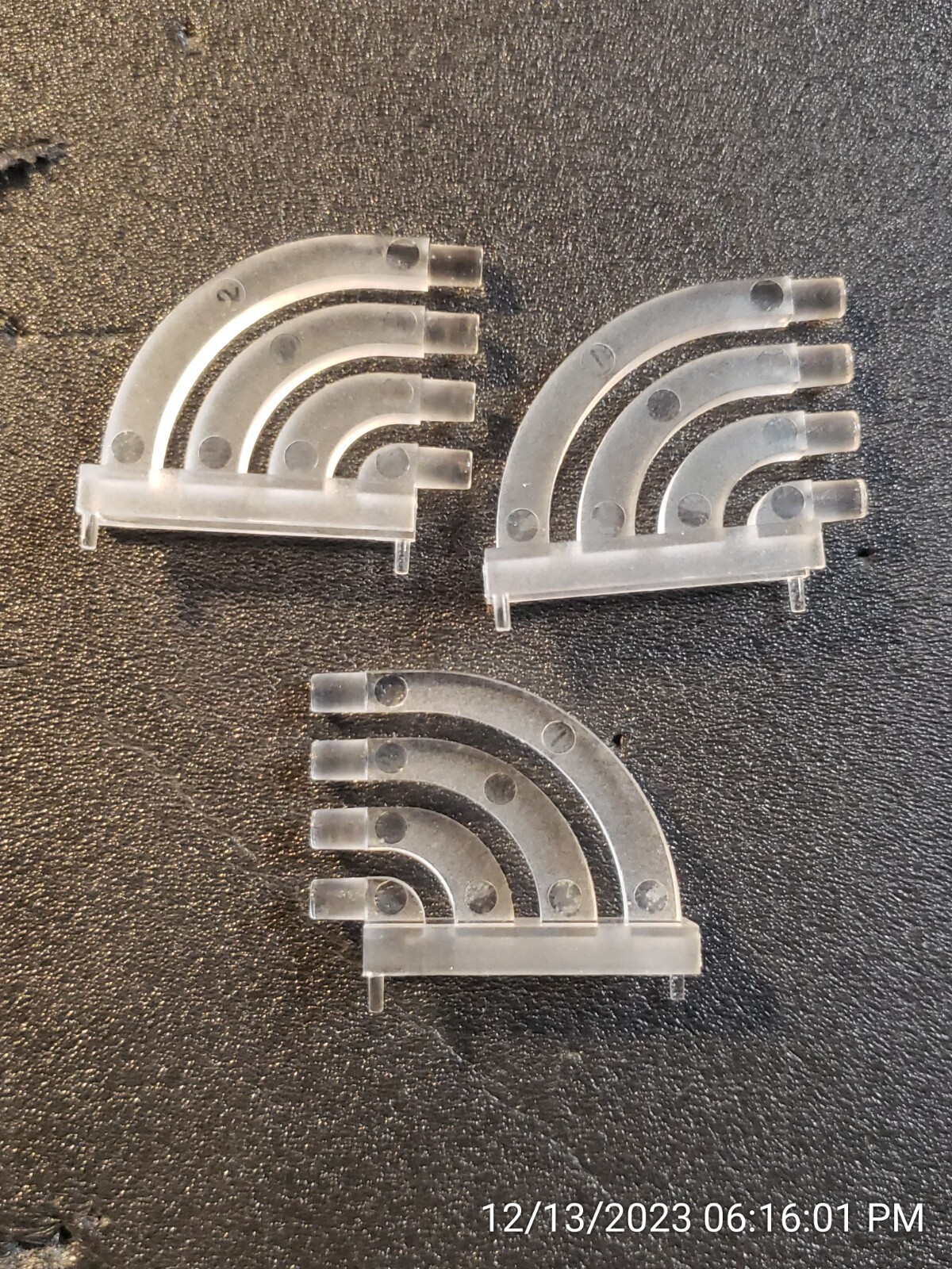 3pcs of LPF-C014301S Optical Pipe, 3mm, 4POS, R/A, Round   (DS3D1)