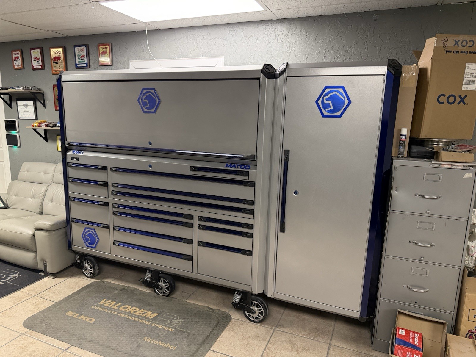 Matco RevelX Triple Bank W/ Hutch And Side Locker