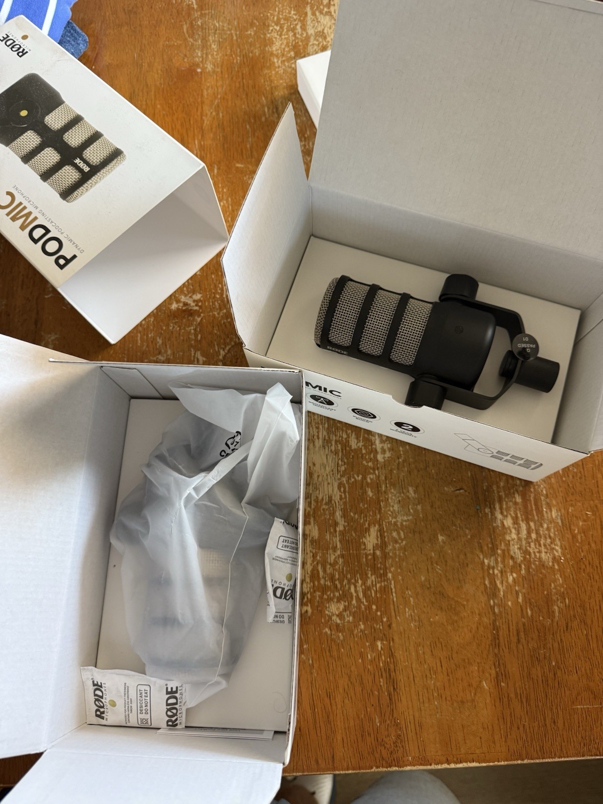 TWO RODE PodMic Dynamic Podcasting Microphones Open Box