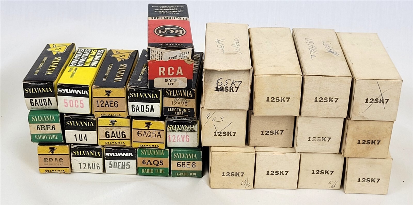 RCA & SYLVANIA Lot of 27 Radio Tubes 12KS7, 12AV6, 6AQ5A ~ T645