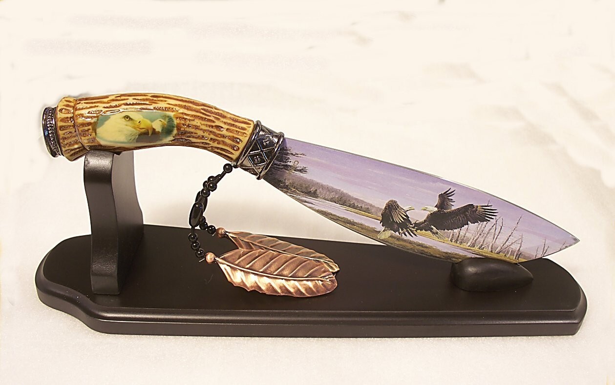 Frost Wildlife Collection 2006 Series Indian Art Bowie Knife 12" w Stand - EAGLE