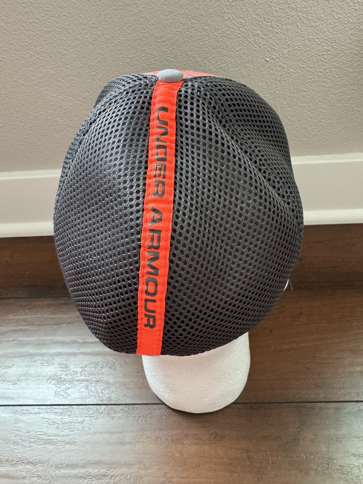 Under Armour Golf Hat Gray And Orange M/L