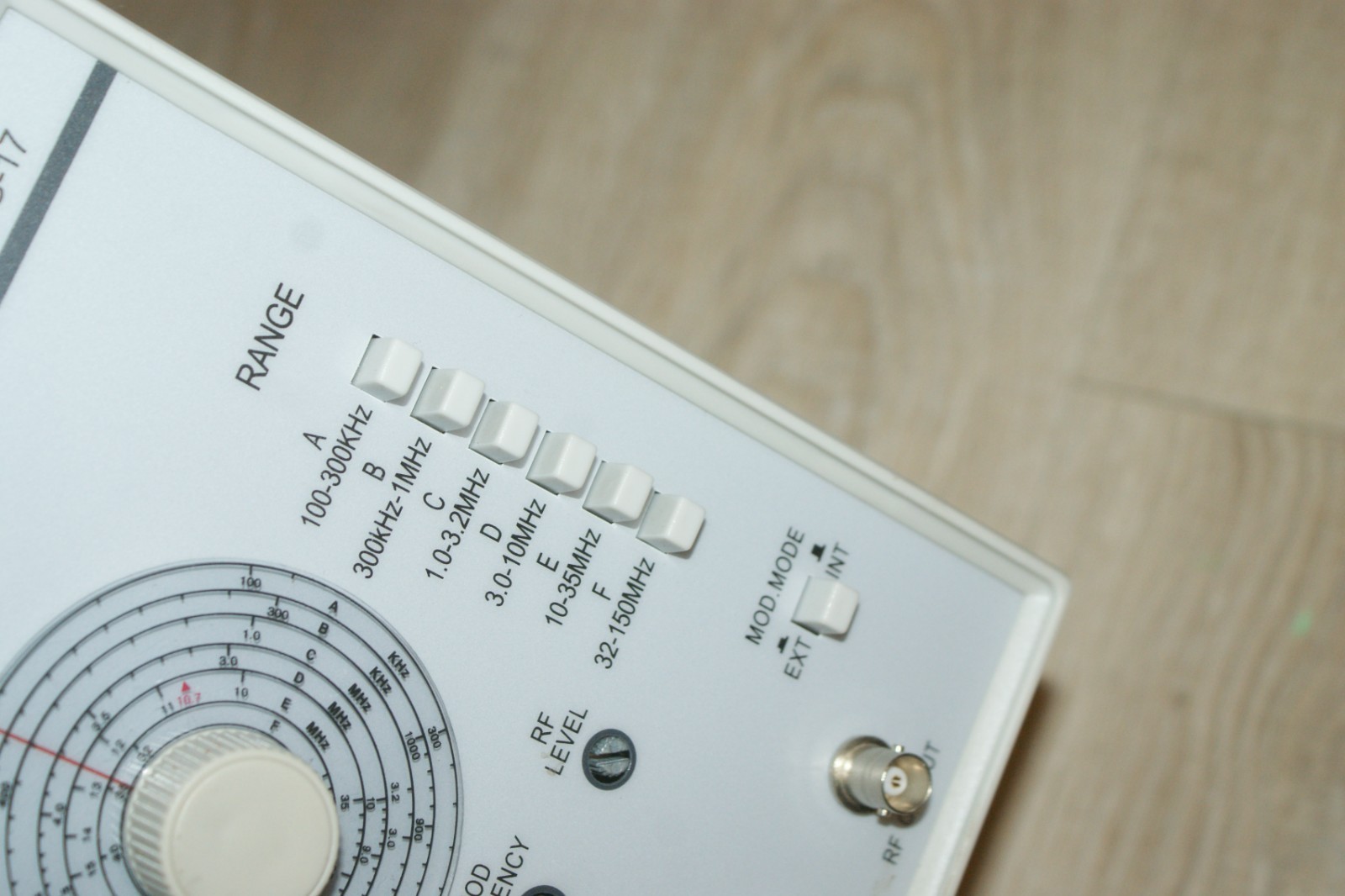 rf signal enerator tsg17