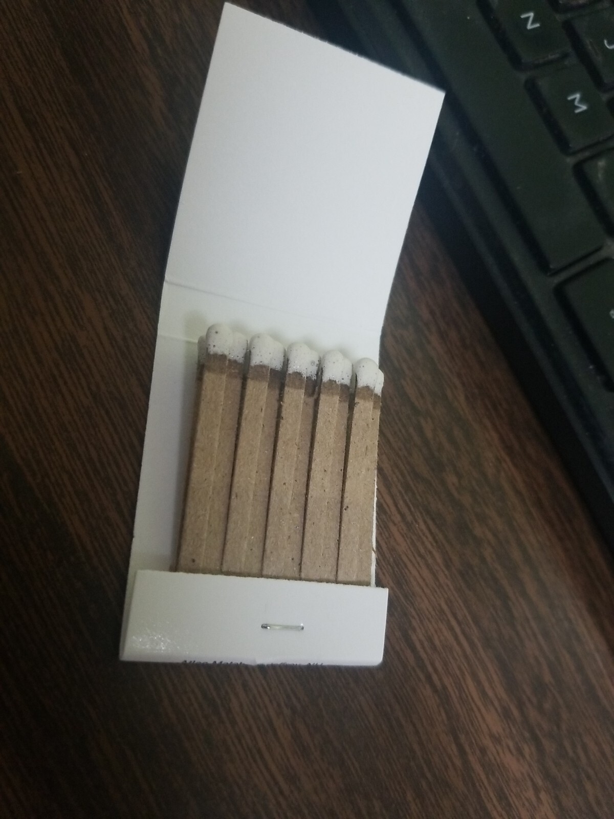 (50 PER BOX) 20-STRIKE MATCHES PLAIN CIGARS/CIGARETTES USA MADE