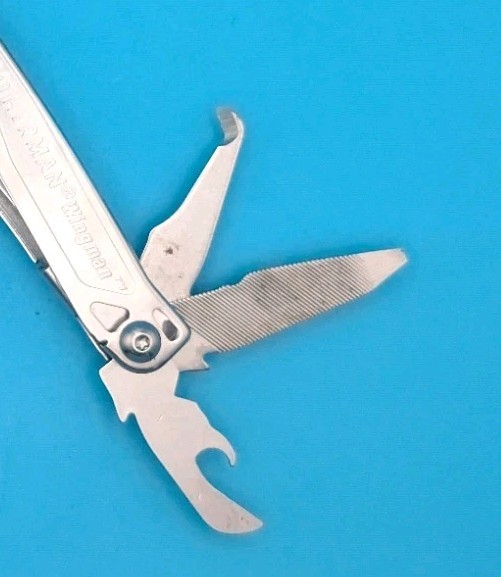 LEATHERMAN WINGMAN MULTI-TOOL! FAST SHIPPING!