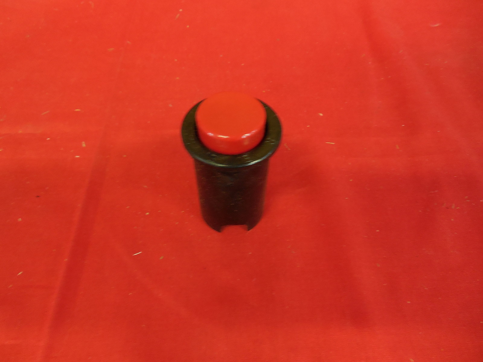 REES 01953-002 CONTROL PUSHBUTTON *NIB* (3B3)