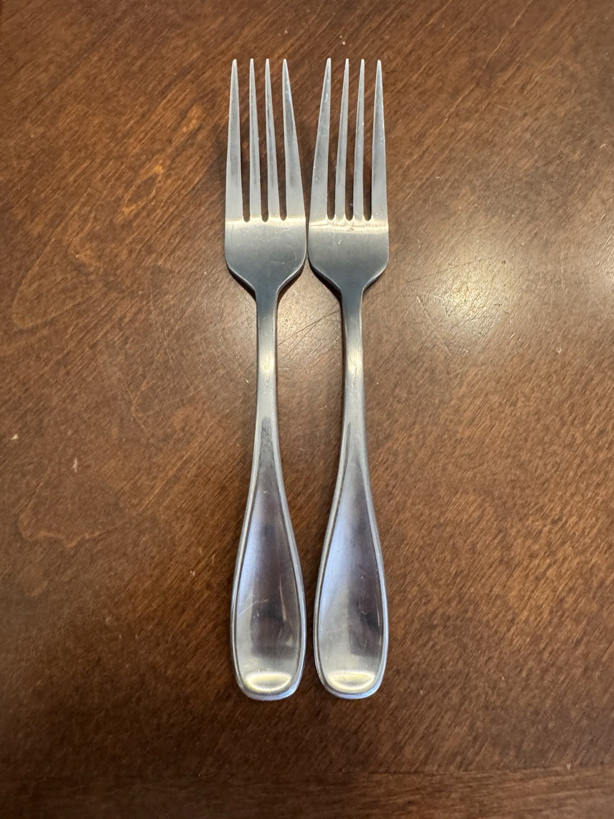 ONEIDA Stainless VOSS Set Of 2 DINNER FORKS 8" Silverware Flatware SATIN Finish