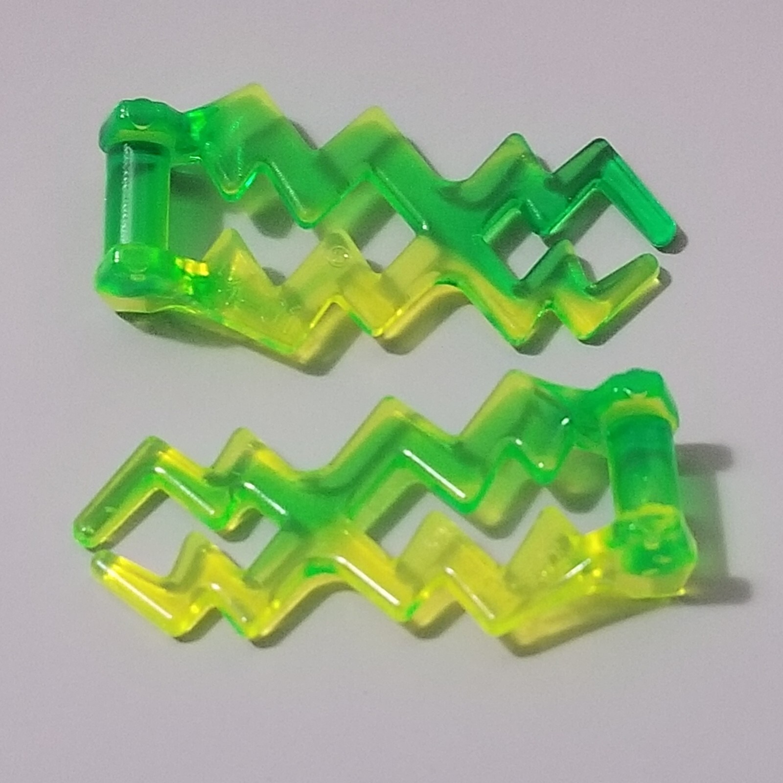 Lego Castle / Star Wars - x2 Trans Neon Green Electric Waves - Wizards New