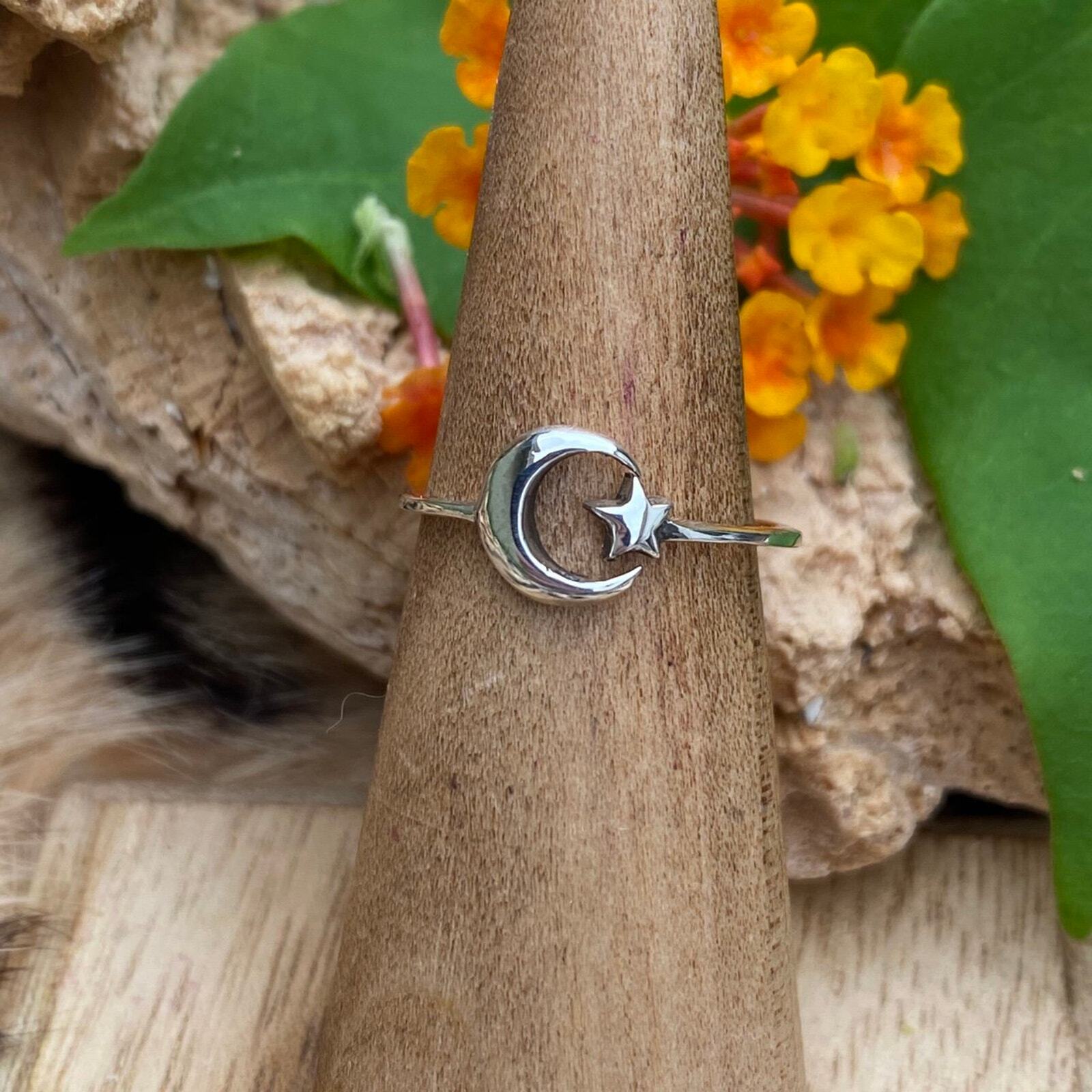 Sterling silver Moon And Star Toe Ring Midi Ring