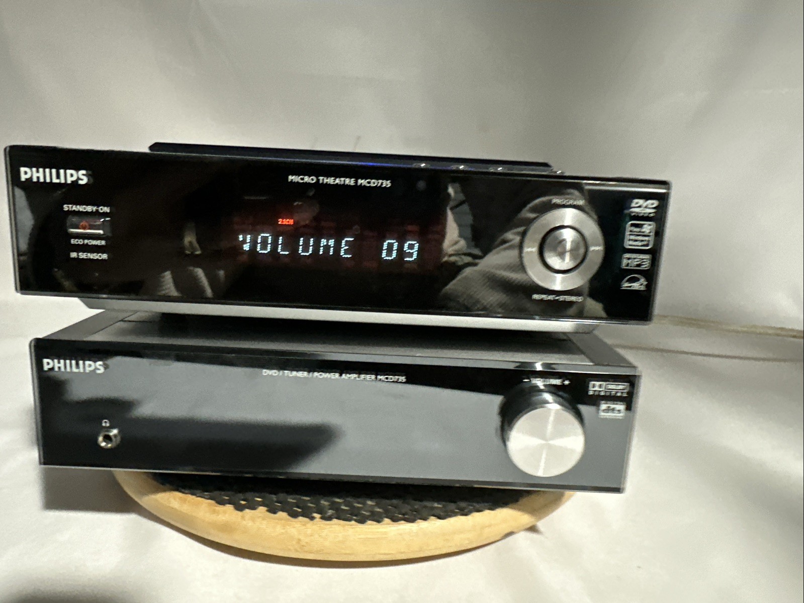 Philips MCD735/37 Micro Theatre DVD/CD Tuner/Amp NO Speakers or Remote PART/RPR