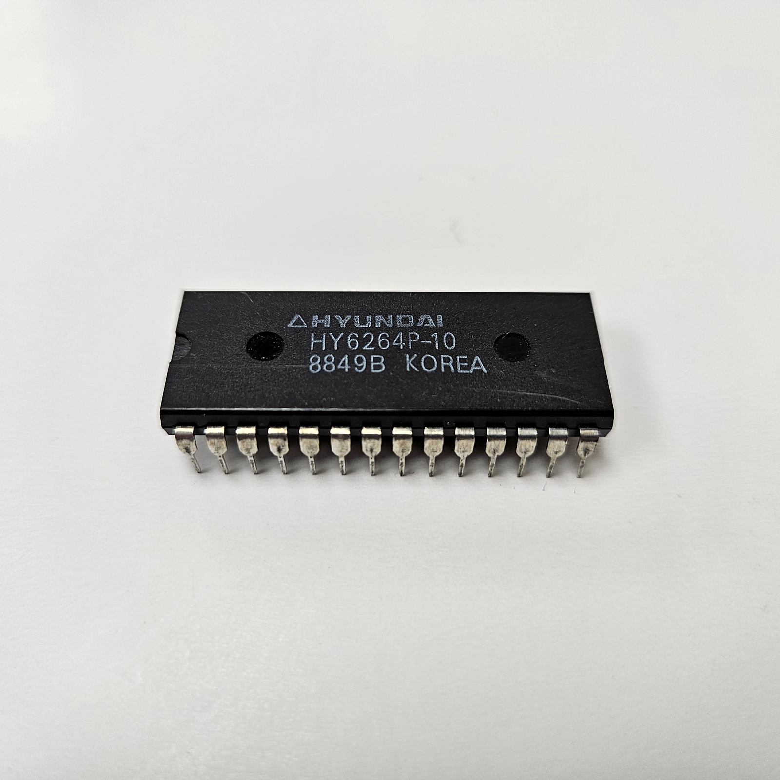 HY6264P-10 HYUNDAI INTEGRATED CIRCUIT X1PC