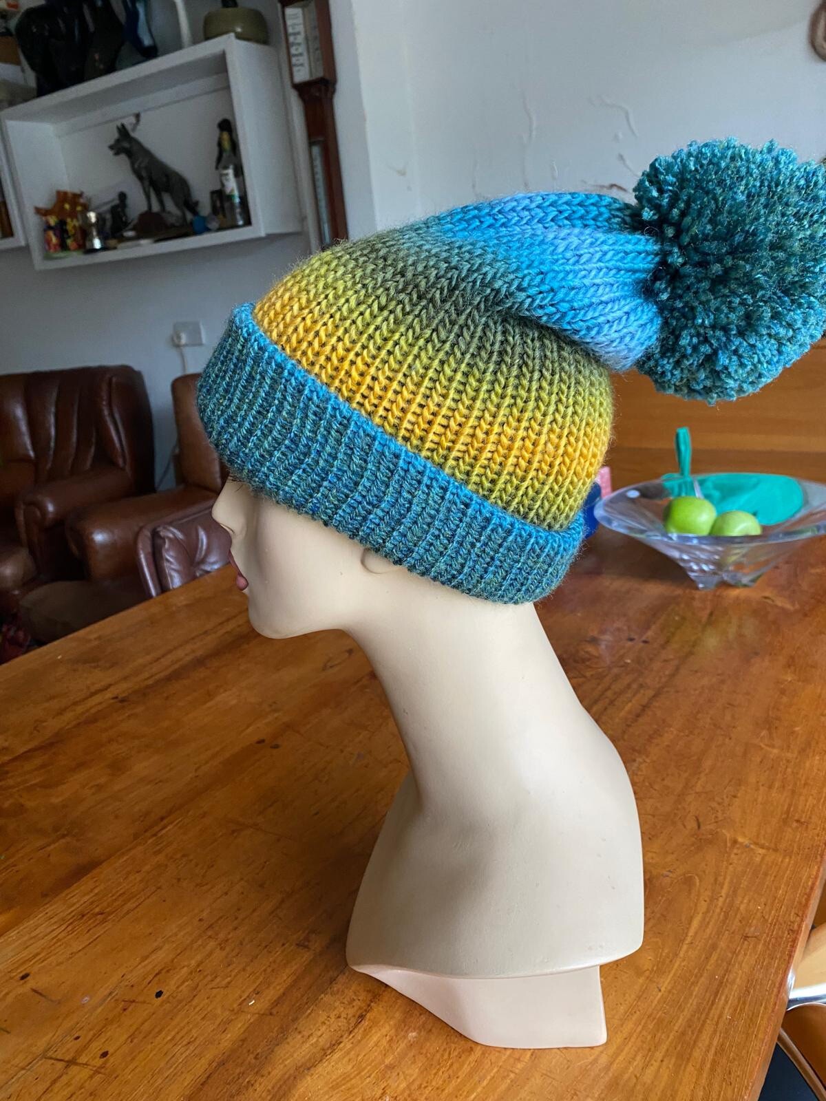 SHADES OF GREEN BLUE YELLOW STRETCH RIBBED KNIT BOBBLE HAT BEANNIE WINTER HAT