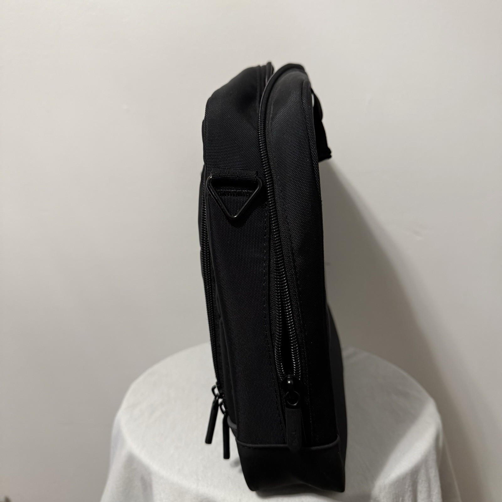 Dell Laptop Briefcase 16”x11” Missing Shoulder Strap Otherwise Great Condition