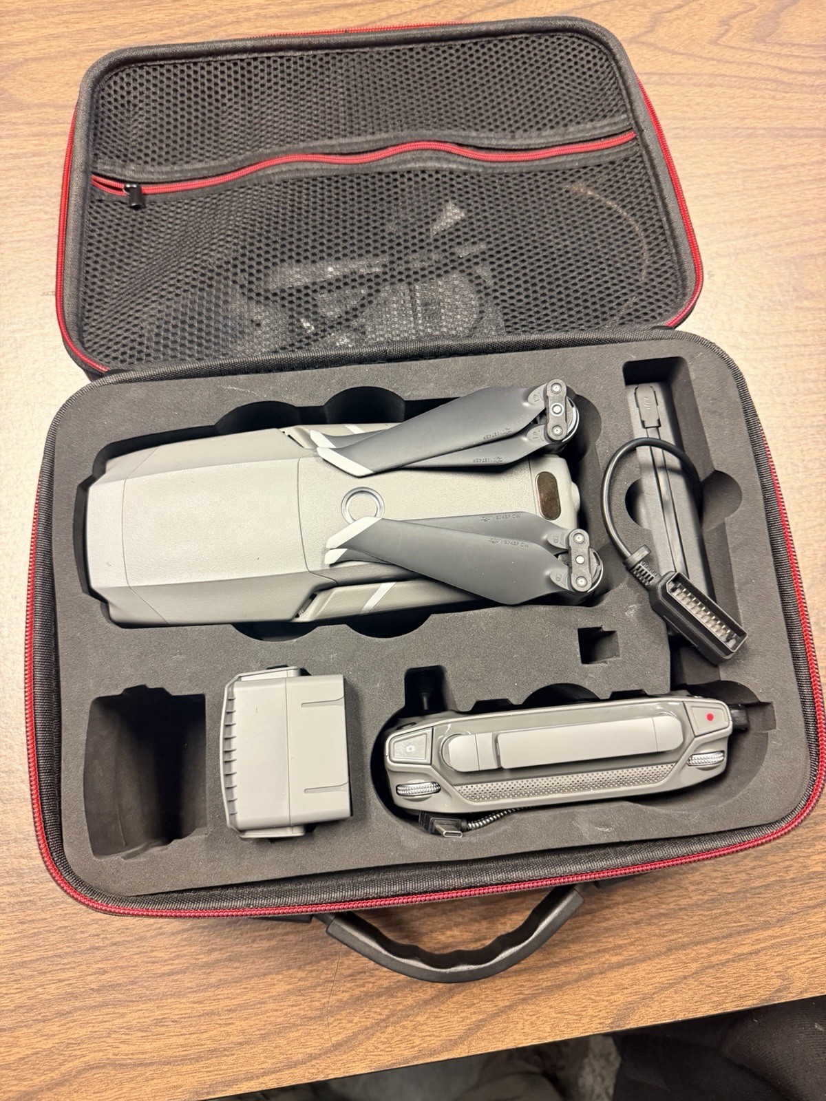 DJI Drone Mavic 2 Zoom .2 Batteries, Controller, Hard Case, Charger.128gb Card